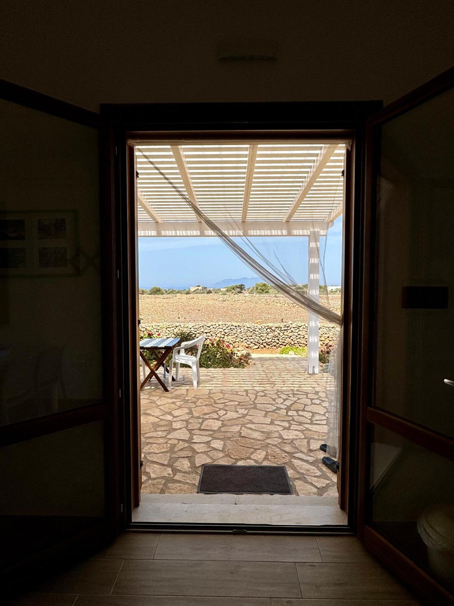 Aria Case Vacanze Favignana Eksteriør bilde