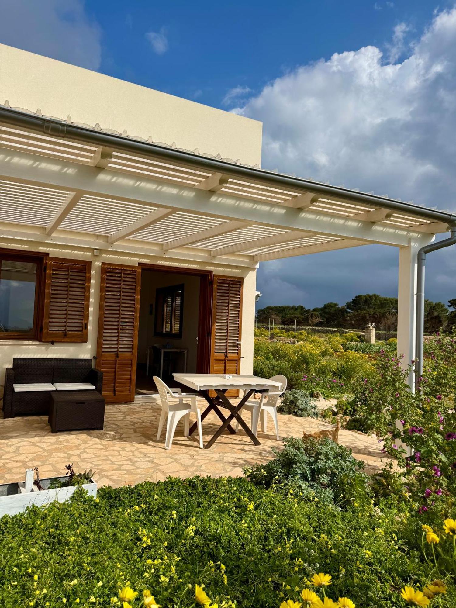 Aria Case Vacanze Favignana Eksteriør bilde